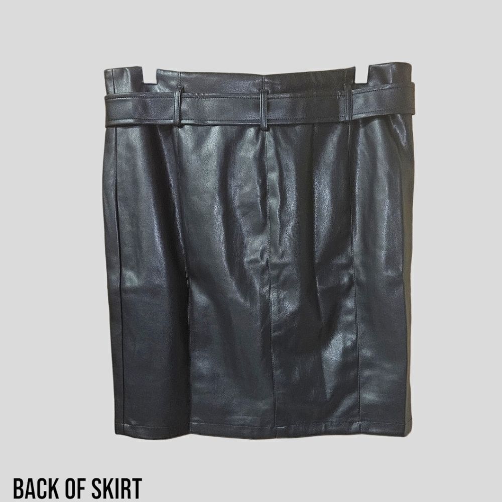NWOT DALIA Women's Black Shiny Belted Mini Skirt - Picture 10 of 11